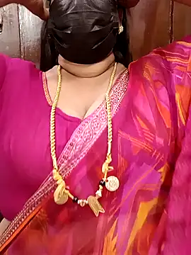 Snapshot of ashikaa_r chatting on 02/20/25, 01:40 ashikaa r online show from 02/20/25, 01:40