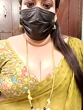 Snapshot of ashikaa_r chatting on 03/04/25, 05:03 ashikaa r online show from 03/04/25, 05:03