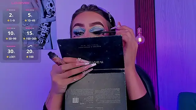 miah connor online show from 10/28/25, 08:33