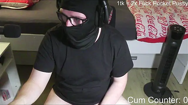 HornyTeenBoy64 online show from 06/14/26, 03:58