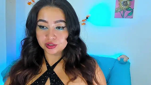 Snapshot of LiahDiaz chatting on 12/29/24, 12:41 LiahDiaz online show from 12/29/24, 12:41