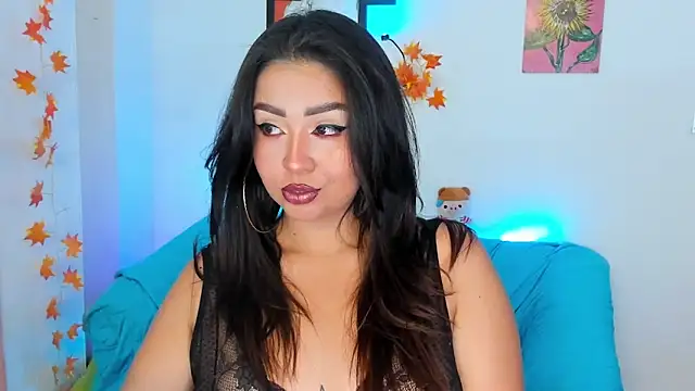 Snapshot of LiahDiaz chatting on 01/26/25, 05:13 LiahDiaz online show from 01/26/25, 05:13