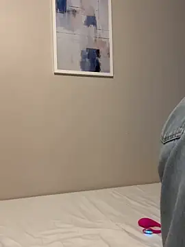 Snapshot of diosa202 chatting on 11/25/25, 02:22 diosa202 online show from 11/25/25, 02:22