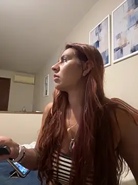 Snapshot of diosa202 chatting on 11/26/25, 02:12 diosa202 online show from 11/26/25, 02:12