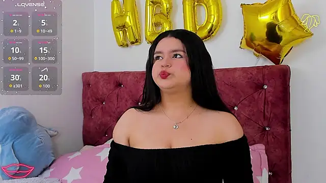 Snapshot of skyhotgirll chatting on 03/29/26, 05:46 skyhotgirll online show from 03/29/26, 05:46