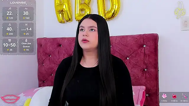 Snapshot of skyhotgirll chatting on 04/01/26, 05:54 skyhotgirll online show from 04/01/26, 05:54