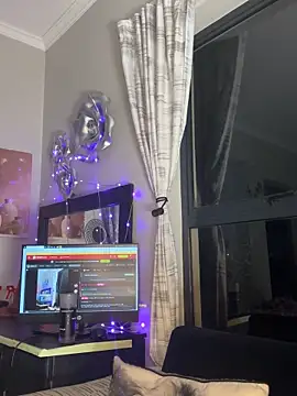 Snapshot of Dime-__ chatting on 10/03/25, 01:13 Dime- online show from 10/03/25, 01:13