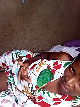 Snapshot of pretty_prickle chatting on 11/18/25, 02:54 pretty prickle online show from 11/18/25, 02:54