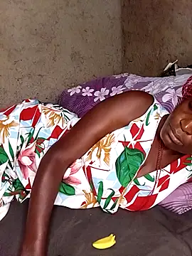 Snapshot of pretty_prickle chatting on 11/26/25, 09:10 pretty prickle online show from 11/26/25, 09:10