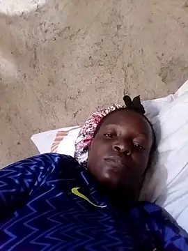 Snapshot of pretty_prickle chatting on 03/02/26, 10:33 pretty prickle online show from 03/02/26, 10:33