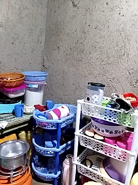 Snapshot of pretty_prickle chatting on 03/15/26, 05:35 pretty prickle online show from 03/15/26, 05:35