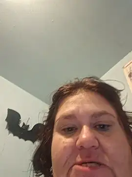 Snapshot of mcv131985 chatting on 12/03/24, 05:09 mcv131985 online show from 12/03/24, 05:09