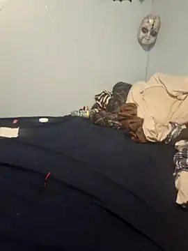 Snapshot of mcv131985 chatting on 12/11/24, 06:47 mcv131985 online show from 12/11/24, 06:47