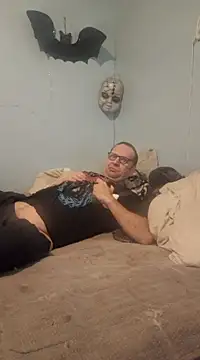 Snapshot of mcv131985 chatting on 12/12/24, 02:59 mcv131985 online show from 12/12/24, 02:59