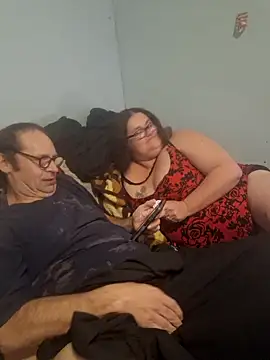 Snapshot of mcv131985 chatting on 01/12/25, 09:08 mcv131985 online show from 01/12/25, 09:08