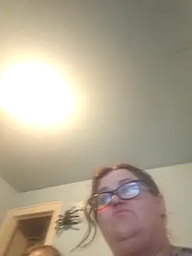 Snapshot of mcv131985 chatting on 01/25/25, 08:10 mcv131985 online show from 01/25/25, 08:10