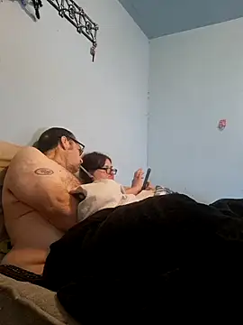 Snapshot of mcv131985 chatting on 02/11/25, 06:01 mcv131985 online show from 02/11/25, 06:01