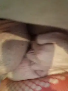 Snapshot of mcv131985 chatting on 02/28/25, 01:03 mcv131985 online show from 02/28/25, 01:03