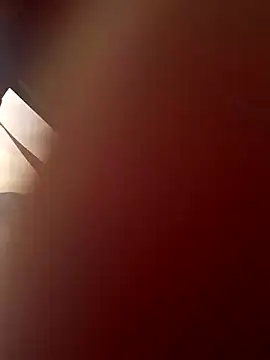 Snapshot of mcv131985 chatting on 03/15/25, 08:21 mcv131985 online show from 03/15/25, 08:21