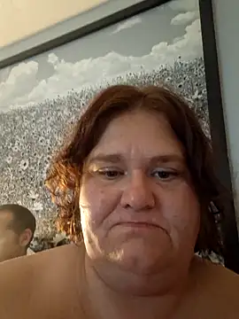 Snapshot of mcv131985 chatting on 09/14/25, 05:17 mcv131985 online show from 09/14/25, 05:17