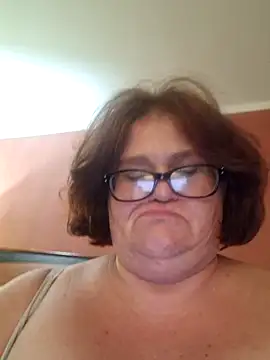 Snapshot of mcv131985 chatting on 10/02/25, 07:37 mcv131985 online show from 10/02/25, 07:37