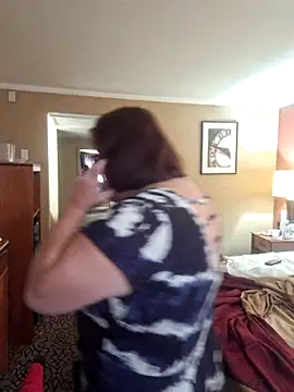 Snapshot of mcv131985 chatting on 10/04/25, 02:37 mcv131985 online show from 10/04/25, 02:37