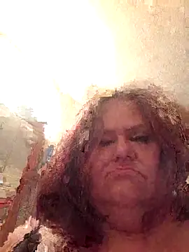 Snapshot of mcv131985 chatting on 04/13/26, 01:16 mcv131985 online show from 04/13/26, 01:16
