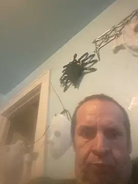 Snapshot of mcv131985 chatting on 06/15/26, 10:12 mcv131985 online show from 06/15/26, 10:12