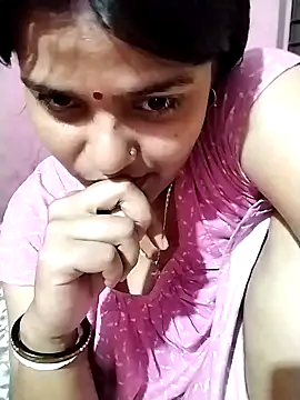 Snapshot of Hot_Pakhi chatting on 12/21/24, 05:58 Hot Pakhi online show from 12/21/24, 05:58