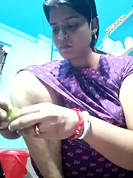 Snapshot of Hot_Pakhi chatting on 01/28/25, 11:28 Hot Pakhi online show from 01/28/25, 11:28
