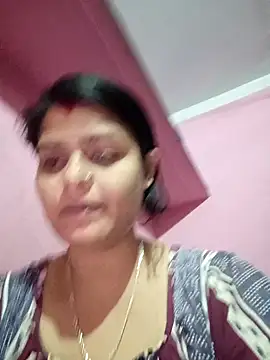 Snapshot of Hot_Pakhi chatting on 02/08/25, 04:36 Hot Pakhi online show from 02/08/25, 04:36