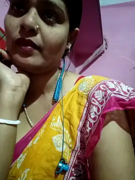 Snapshot of Hot_Pakhi chatting on 02/14/25, 11:42 Hot Pakhi online show from 02/14/25, 11:42