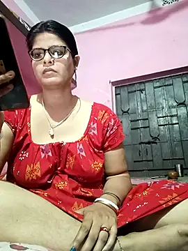Snapshot of Hot_Pakhi chatting on 02/17/25, 11:44 Hot Pakhi online show from 02/17/25, 11:44