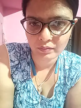 Snapshot of Hot_Pakhi chatting on 02/18/25, 03:21 Hot Pakhi online show from 02/18/25, 03:21