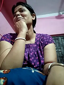Snapshot of Hot_Pakhi chatting on 03/18/25, 09:20 Hot Pakhi online show from 03/18/25, 09:20