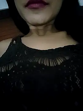 Snapshot of Hot_Goldengirl chatting on 03/21/25, 10:28 Hot Goldengirl online show from 03/21/25, 10:28