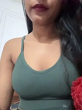 Snapshot of Hot_Goldengirl chatting on 09/23/25, 02:53 Hot Goldengirl online show from 09/23/25, 02:53