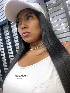 Snapshot of luisa16xxx chatting on 02/28/25, 11:01 luisa16xxx online show from 02/28/25, 11:01