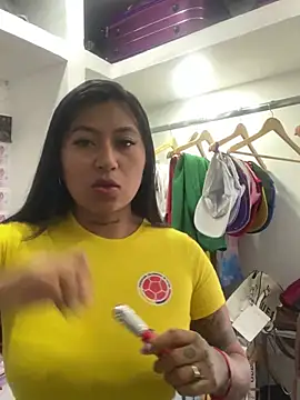 Snapshot of luisa16xxx chatting on 03/20/25, 09:13 luisa16xxx online show from 03/20/25, 09:13