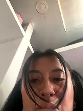 Snapshot of luisa16xxx chatting on 11/10/25, 07:35 luisa16xxx online show from 11/10/25, 07:35