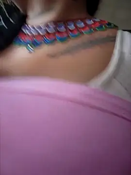 Snapshot of luisa16xxx chatting on 11/12/25, 07:35 luisa16xxx online show from 11/12/25, 07:35