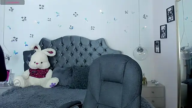  Antonnela  online show from 03/13/25, 01:50