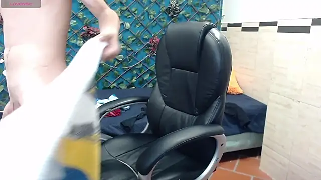 Waturox online show from 01/17/25, 01:47