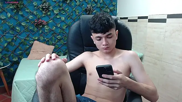 Waturox online show from 02/25/25, 10:29