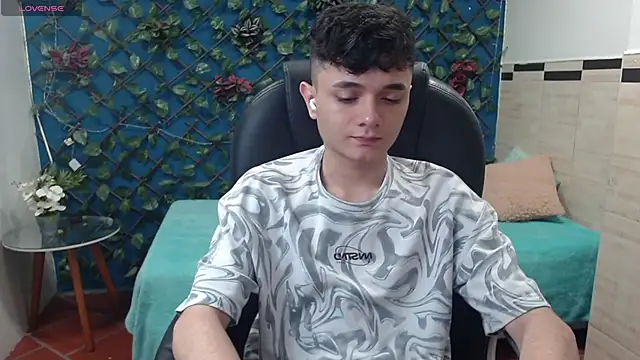 Waturox online show from 03/13/25, 06:45