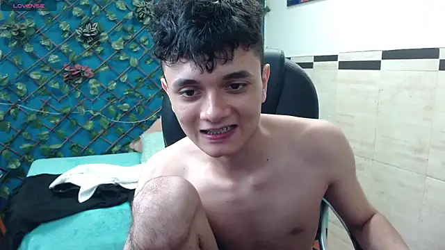 Waturox online show from 03/23/25, 01:20