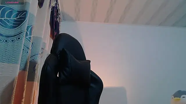 Snapshot of sweet_cutetras22 chatting on 05/11/26, 04:04 sweet cutetras22 online show from 05/11/26, 04:04