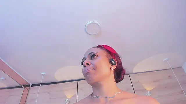 martina touss online show from 04/24/26, 01:41