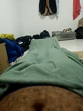 Snapshot of -Nutelloo- chatting on 10/01/25, 02:50 -Nutelloo- online show from 10/01/25, 02:50