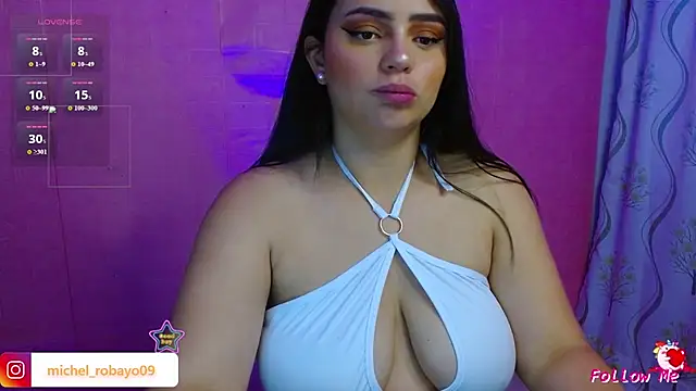 Snapshot of karol_9 chatting on 06/06/26, 01:00 karol 9 online show from 06/06/26, 01:00